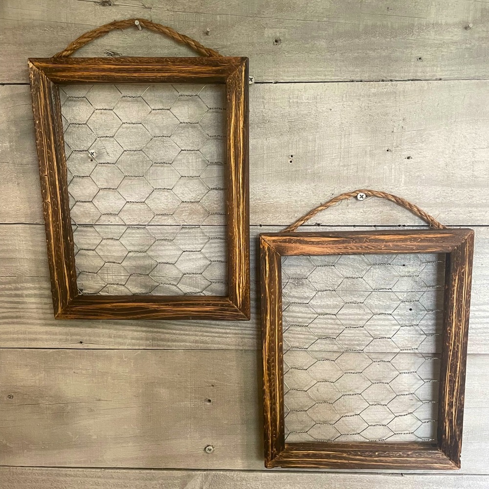 Set Of 2 Farmhouse Chicken Wire Frames